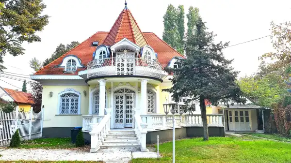 Eladó családi ház, Budapest, XIX. kerület 6 szoba 220 m² 115 M Ft