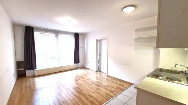 Kiadó újszerű téglalakás, Budapest, VIII. kerület 2 szoba 39 m² 265 E Ft/hó